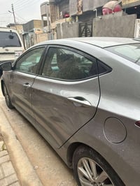 لنترى موديل 15 وارد اميركي ضررها جاملغ خلفي وامامي بدون دواخل سياره جه...