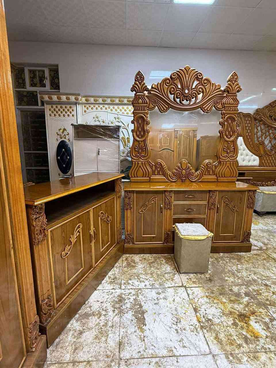 غرفه صاج داخل خارج صاج ٥ ملم ٤ ملم
السعر مليون ٤٠٠ بيهة مجال 
شد نقل داخل بغداد مجاني محافظات بكروة
نضافه ٩٠ مستعملة
٩ قطع 
شازون طابوري هديه 
غرفه دكن زان جاوي مصري 🌸🌸توصل وتساب ***********🌸فقط
