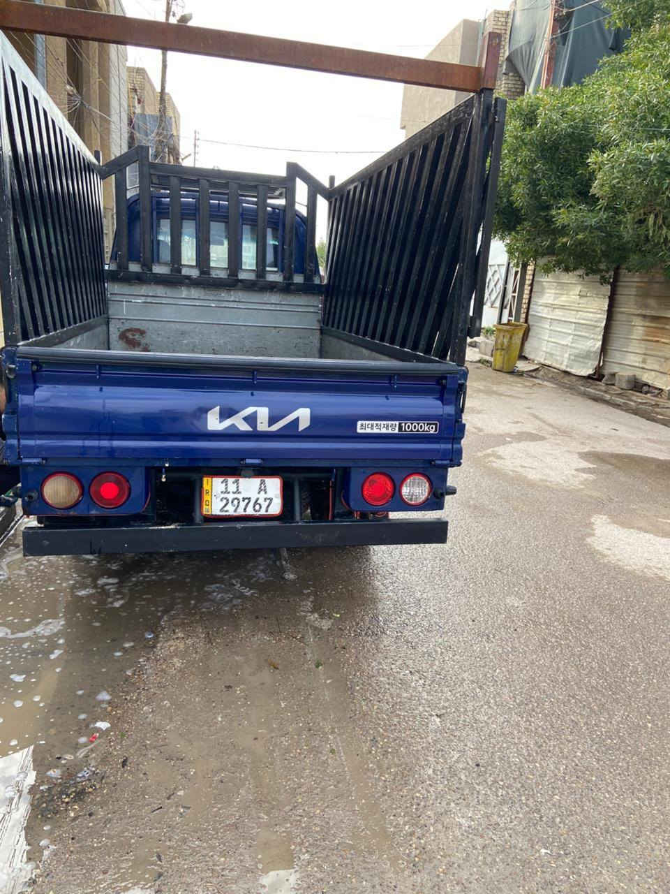 السلام عليكم (( مكلف بالنشر ))
كيا حمل للبيع السيارة موديل ٢٠٠٨  صدر جديد/ تخم تاير خلفي/ تبريد عاطل/ مكينة مسكر 3000 /  السعر 110$ ___ لأي تفاصيل هذا رقم صاحب السيارة  ( *********** ) محمد ابو عبدالله
