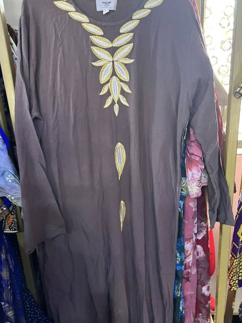 شلعه دشداشه وفستان كويتي سوبر كريمه عندي 50قطعه


**إذا كنت صاحب هذا الإعلان وتريد حذفه لأي سبب، رجاءا أرسل رسالة إلى الدعم الفني**
