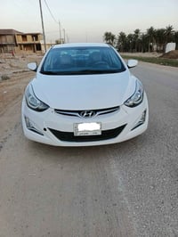 النترا موديل١٤ امريكي بيه قطعتين من امريكا بدون داخل شرط وهنا رش جاملغ...