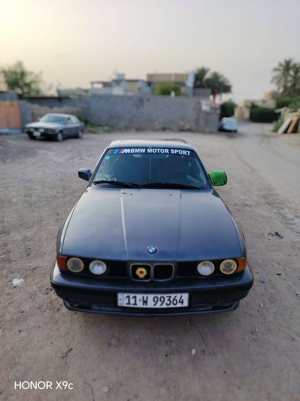 السلام عليكم 520i محرك مسكر 28 كير عادي خير من الله السيارة بسمي رقم دولي السعر 50 وبيها مجال للبيع أو مراوس خاص مفتوح الرقم ‏‪***********‬‏
