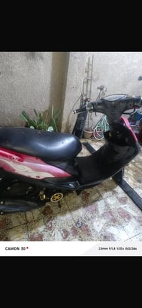 للبيع ماكس عدله  دراجه حلوه كهربائيهات كلها شغاله بيها دبل اصلي فلاوين...