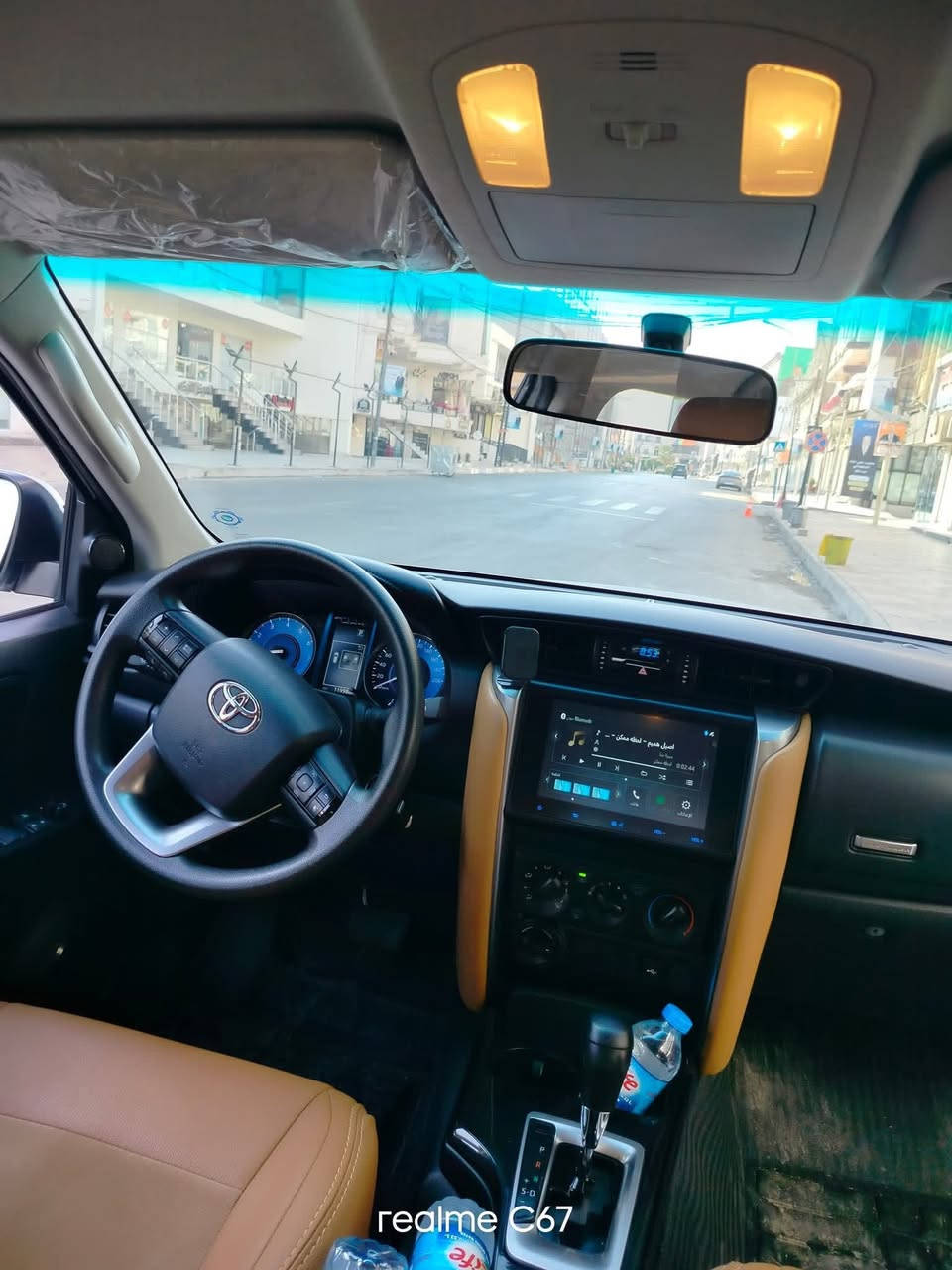 للبيع🔴تويوتا فورجنر ⚪️ صدفي موديل 2024 بعدة جديدة سياره بل جيس  رقم  دهوك الجديد
EXR 

-محرك 4 سلندر VVTI.2700-فورويل +قفل دفلوك -كير اوتو-وضعيات قيادة Eco+PWR- نضام مانع انزلاق -مري كهرباء شفط +اشارة -شاشة كبيرة Car play-كامرة بلاد +GPS-منفذ شحن  -عوارض اعلى سقف المركبة -بك لايت LED-قطع تبريد عدد 3+  -عدد

المقاعد 7 -ويل كب حجم 17 

السيارة ماشيه40ألف وقابل للزيادة

📌  

العنوان ديالى 

للاستفسار (***********)
