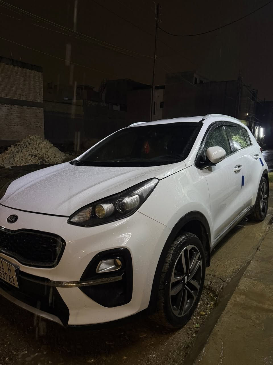 سبورتج 21 
فول عدا البنوراما بصمه / قطعتين تبريد /وتبريد منفصل / وكشنات كهرباء
178$
 *********** واتساب موجود بي
***********
بيها جاملغ مصبوغ ونص الباب وسونار بيها موجود
