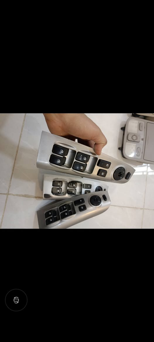 السلام عليكم من رخصة الادمن المحترم 🌹🌹 
توفرت قواعد فيوزات سبورتج مجموعة ولف حماوة انارة داخلية مراة جانبية ماطور زراكات مكاني بغداد يوجد توصيل محافظات راسلني واتساب للحجز ***********
