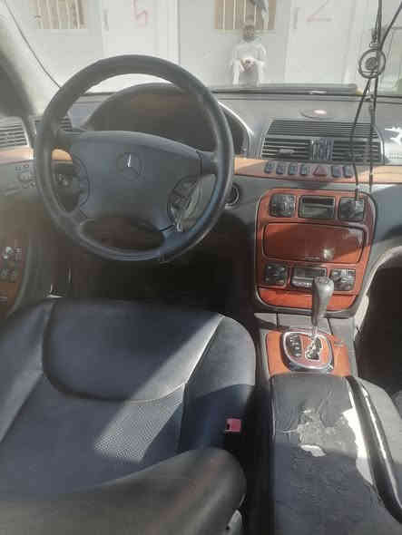 مارسيدس غواصة الفين واحد السيارة جوبلسات محرك سته سلندر السعر 100ورقه بي مجال بصيط ***********
