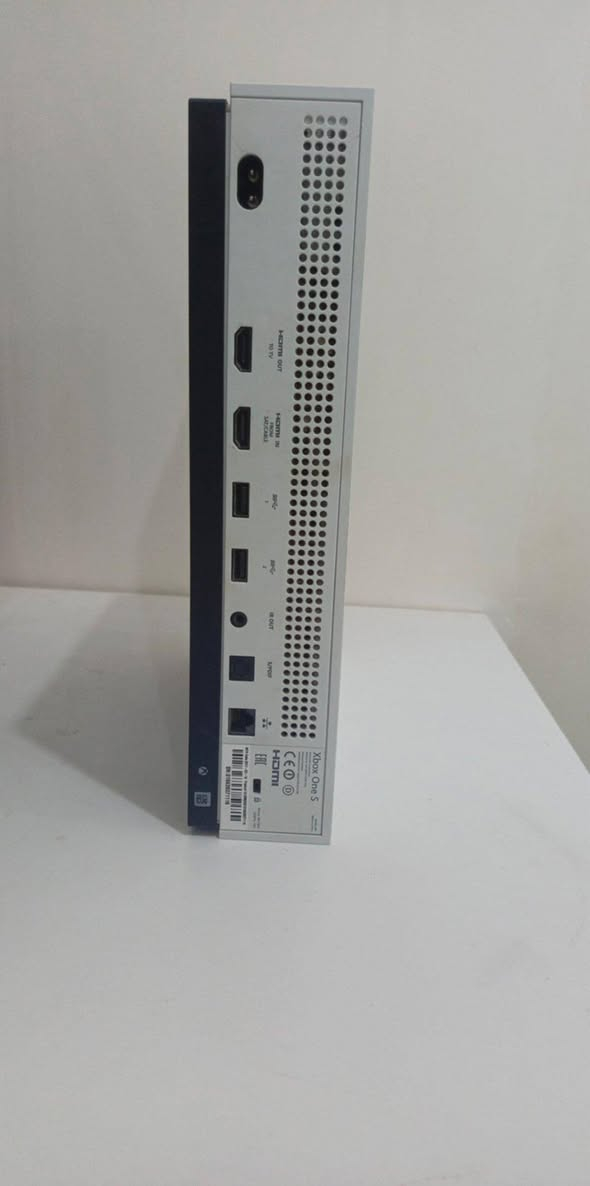 Xbox One s ذاكره 512
ويا يدتين اصليه وكامله ملحقاته ب175 ألف وبي مجال


**إذا كنت صاحب هذا الإعلان وتريد حذفه لأي سبب، رجاءا أرسل رسالة إلى الدعم الفني**