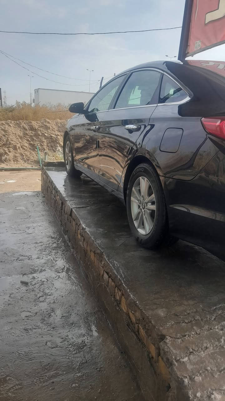 السلام عليكم متاح سوناته موديل ١٥ وارد أمريكي بيها بنيد صبغ فقط بدون دواخل مكان دوانيه مركز سياره بسمي او جاهزه الاتصال على الرقم *********** السعر 121ورقه
