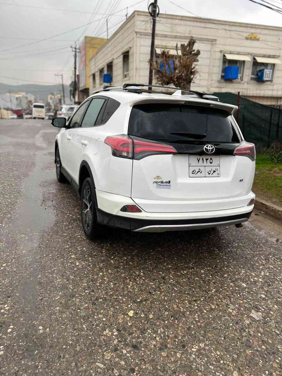 رافور 2016 
فول مواصفاته 
كير و مكينه بشرتن 
بوستك صبغي سه ري بوندي دايه 
ارباك  فه نه بوينه 
700 دولار غرامه سه ره 
سعر 155 
*********** زاخو, دهوك
