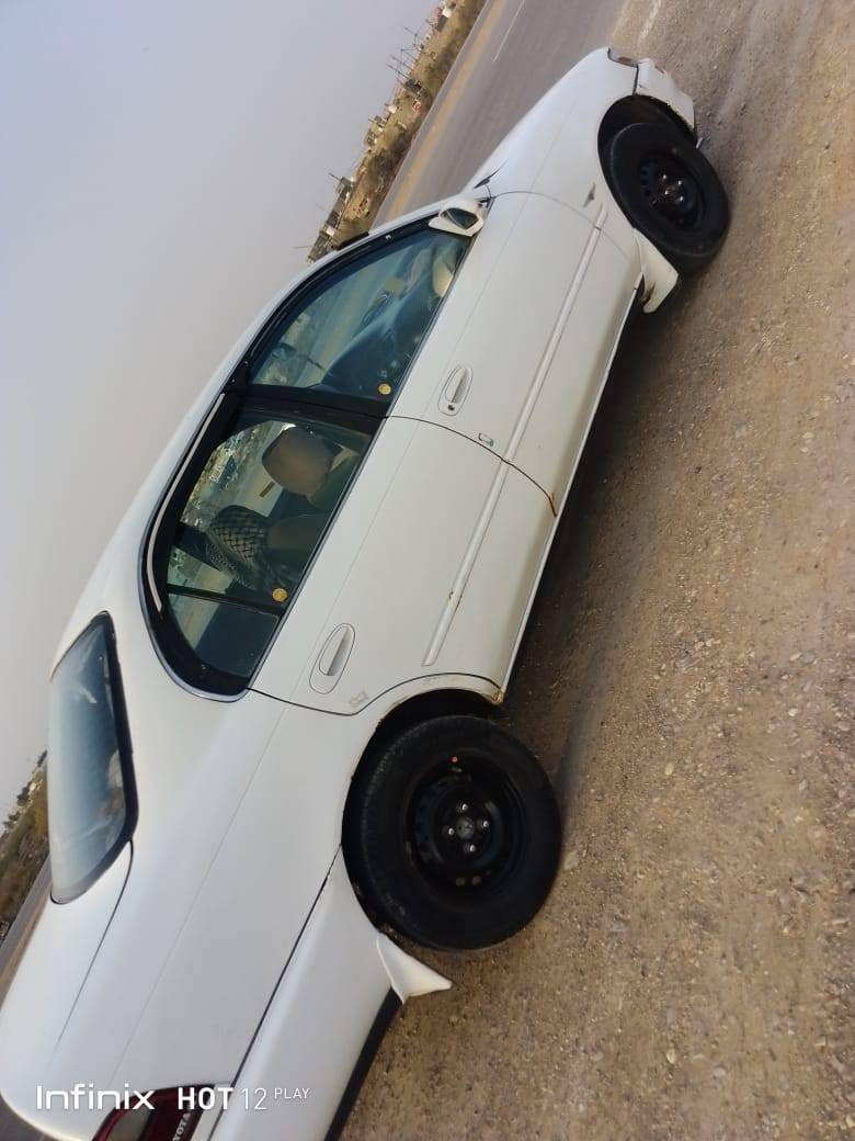 كورلا للبيع مديل 1993 السعر ٥٧ وبيه مجال قليل عنوان واسط كوت  مكلف بالنشر رقم صاحبها ***********
