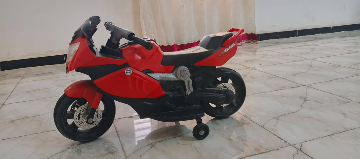 العاب اطفال نضيفات وكلشي مابيهن شغالات بغداد مدينه الصدر ***********
