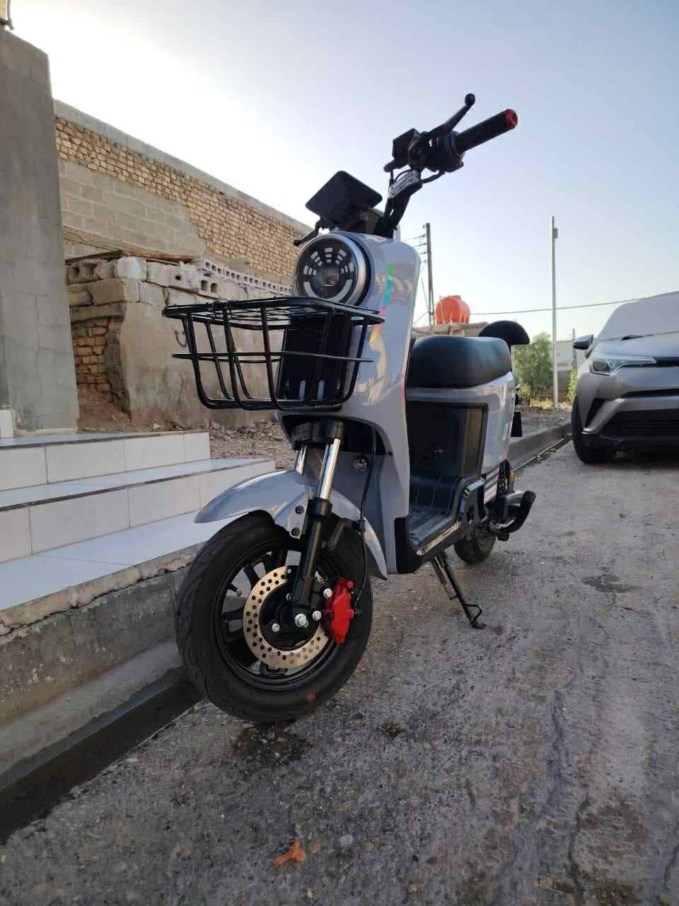 دراجه كامله لبيع كلشي ويا نضيفه ال شراي خاص *********** سعر ٣٥٠
