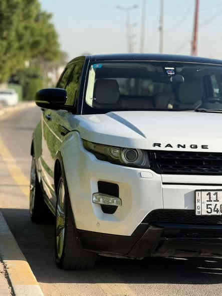 السلام عليكم رانج روفر ايفوك 2012 خليجية 
ماشية ١٠٠ الف كيلو  فول مواصفات عدا الفتحة 
صدر جديد محرك گير بشرط 
ادامة كاملة للسيارة مناقصها شي 
رصعة خفيفة قبغ صندوك فان التبريد عاطل السعر 140 وبيها مجال حگ الجية 
للاستفسار ***********
