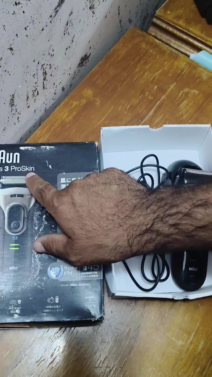 براون سيرس 3 نسخة البرو


**إذا كنت صاحب هذا الإعلان وتريد حذفه لأي سبب، رجاءا أرسل رسالة إلى الدعم الفني**