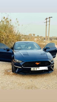 ع بركت الله نتوكل 18بيها هواي مواصفات السياره مثل ما تشوف نضافه 90 بدو...