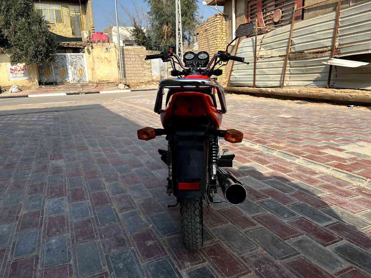 سلام عليكم 
دايون عضم موديل 22 نضافتها 90% اوراق اصولية كاملة لونها الاصلي رصاصي كلها شغاله كاملة مكفوله محرك مامفتوح السعر ( مليون )
‏‪***********‬‏ بي واتساب كربلاء, العراق
