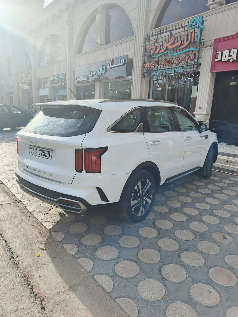 السلام عليكم
سورنتو موديل 22 بيها رصعات حالوب شي قليل بنيت وغماره والباقي مكفول كفاله عامه السياره حلوه ونظيفه ومال جناي ومداور ثاني يوم السعر ٢٦٥ أبيه شي قليل 
مكاني واسط قضاء الحي للاستفسار ***********
