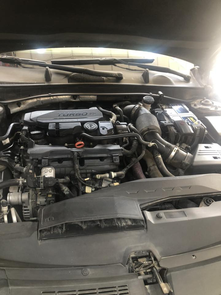 سلام عليكم عندي سيارة سوناتاموديل 2022مواصفات فول فول لمتدصقف بانورامالون اسودموميزماشي 100الف سبيرمنازل سنويةباسمي رقم اربيل حادث بس داعامية سعر استفسارعلى ارقام هاتف بي واتساب***********
