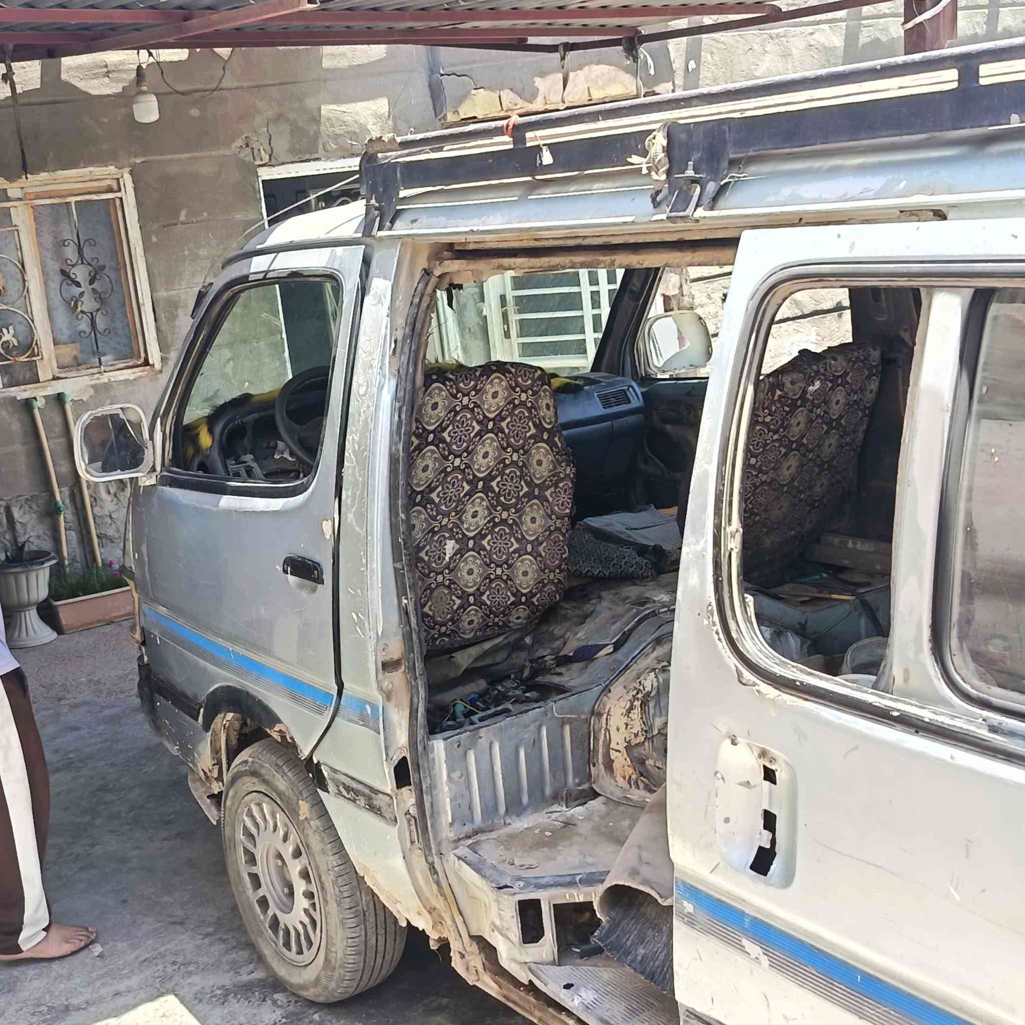 كيه هايسه 
كير ومكينه بطه.  نضيفات  السياره شوفت عينكم مال شغل السعر ب18 ورقه وبيهه مجال وراعيهه موجود 
العنوان بابل سدة الهنديه العلكايه 
الرقم ***********
او خااص
