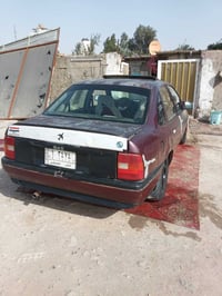 سلام وعليكم اوبل فكترا مديل 90 السياره بدون راعي سنويه عضم السياره مان...