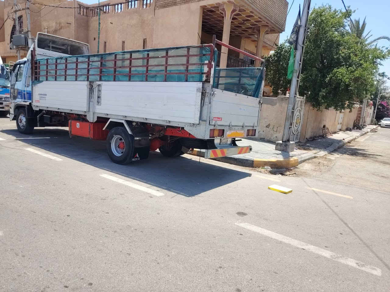 السلام عليكم هينو طيرة ستة وربع مكينة سبعين عادي سياره جاهز من كلشي مكان كوت لشهداه ***********
