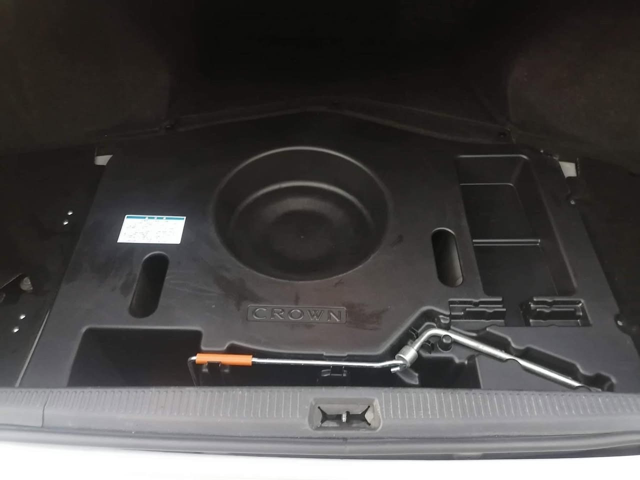 موديل 2003اصل كرستال دكمتين برده اربع كشنات كهرباءا
كصه وحده تكم السياره جاهزه وجديده دخول جديد
***********
