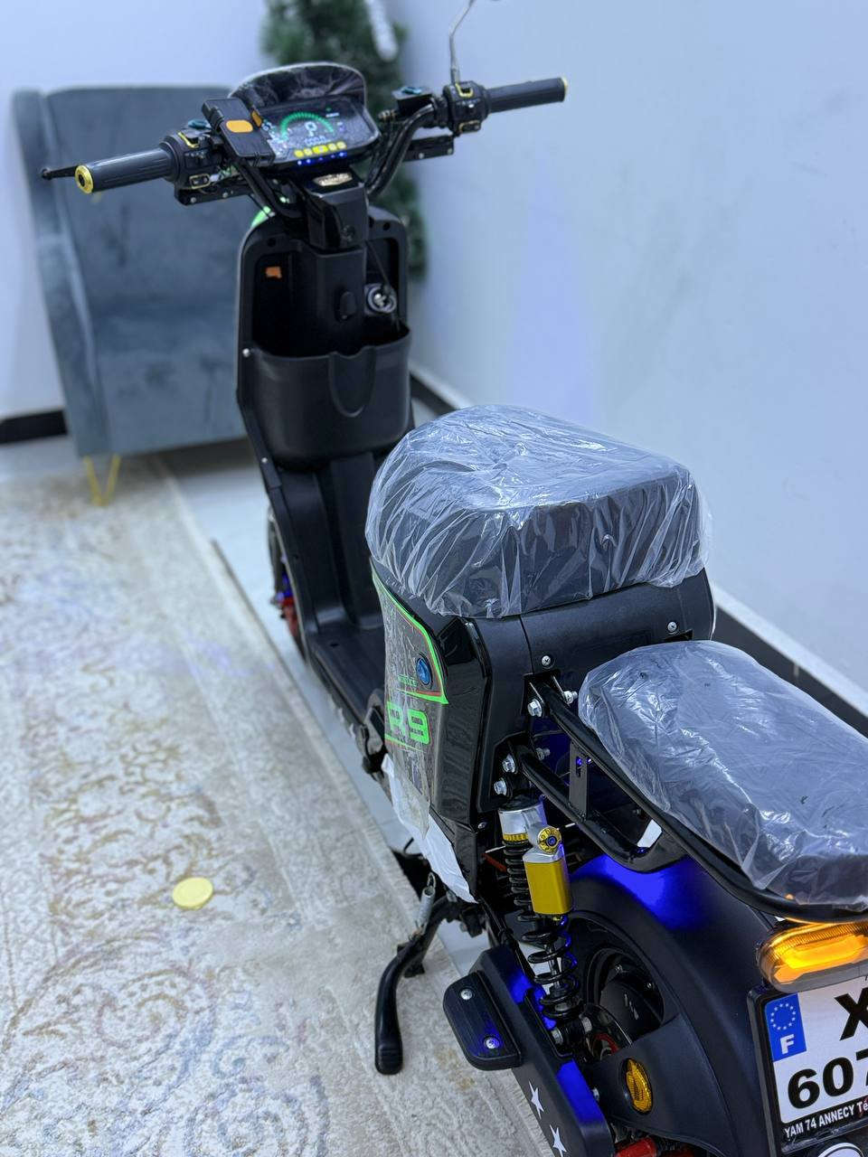 سلام عليكم شباب دراجه للييع نضيفه البطاريات 32 امبير مديل 2026 درجه كفاله عامه قبل أسبوع ماخذه درجه مستعجل عل بيعتهه السعر 500 بيه مجال قليل كلش المكان بصره ياسين خريبط الاستفسار على هذا الرقم ***********
