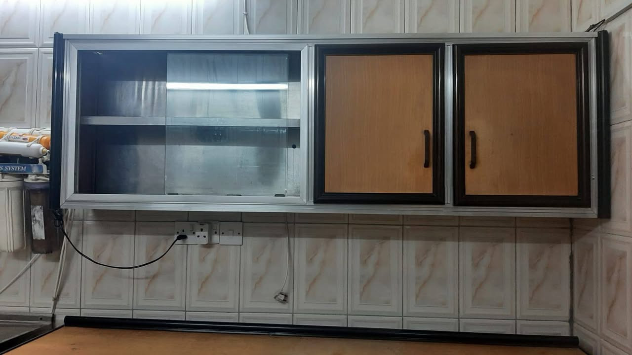 كاونتر المنيوم السعر ١٥٠ بي مجال الاتصال على الرقم ***********
