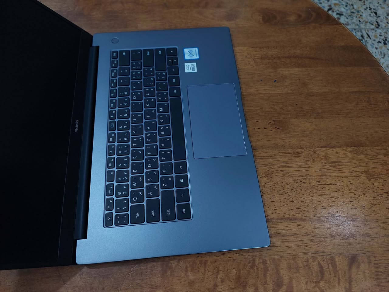 السلام عليكم.. تحفة الكترونية من HUAWEI MateBook D 15 من افضل انواع اللابتوبات بلون وشكل وتصميم مميز جدا ...شاشة حجم 15.6 دقة FUL HD نوع IPS الوانها طبيعية مشبعة ونظام حماية للعين .. رام حجم 8 كيكا...هارد نوع SSD حجم 512 كيكا... .معالج كور اي 5 الجيل العاشر...بصمة اصبع بزر التشغيل ...;كاميرا بالكيبورد ...شاحن تايب سي ...اللابتوب نظيف جدا ووزنه خفيف وشكلة سوبر سلم وشحنه فوق الممتاز يمتد لساعات ...ملائم للبرامج الهندسية والتصميم والدراسة والاعمال وغيرها مكانه بغداد السعر 250$ للاستفسار *********** او ***********(واتس) بغداد, العراق
