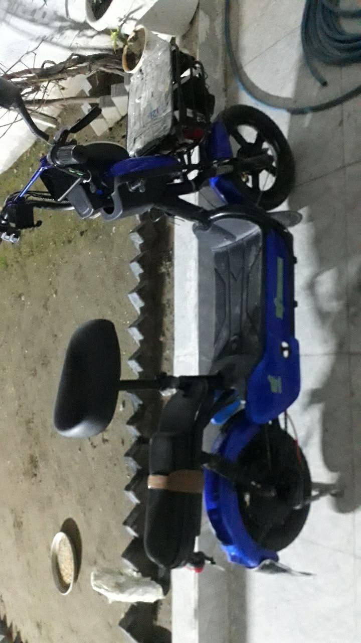 با سكل شه حن بوفرؤشتن نوييه وه هه موشتيكامله وه سعره كى 200الف مجاليكه ميتيدا يه


**إذا كنت صاحب هذا الإعلان وتريد حذفه لأي سبب، رجاءا أرسل رسالة إلى الدعم الفني**