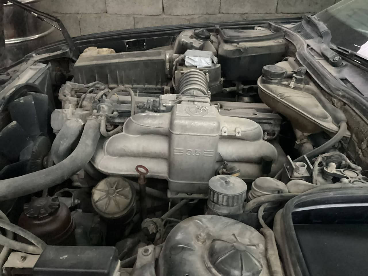 سيارة بي ام موديل 91 مصبوغة الجمالية مكفولة كفالة عامة سعر54 وبيها مجال ***********
