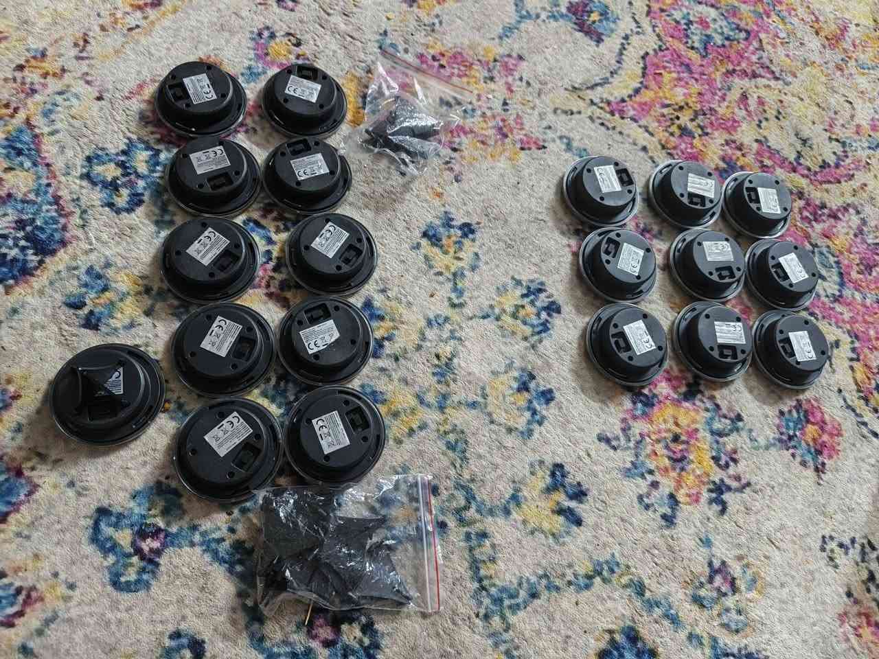 منهم ١١ بيهم قواعد والبقيه بدون قاعده كلهم ب٢٠ مع توصيل 
الكل شغال العدد ٢٠ قطعه اقرا منشور زين وادخل خاص


**إذا كنت صاحب هذا الإعلان وتريد حذفه لأي سبب، رجاءا أرسل رسالة إلى الدعم الفني**