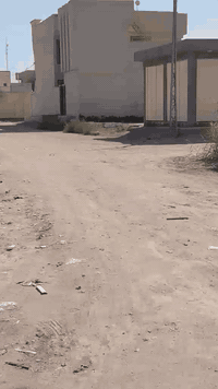 قطعه ارض للبيع طابو صرف المساحه ١٠٠ متر واجه ٨ وامامه خضراء  قريب جدا ...