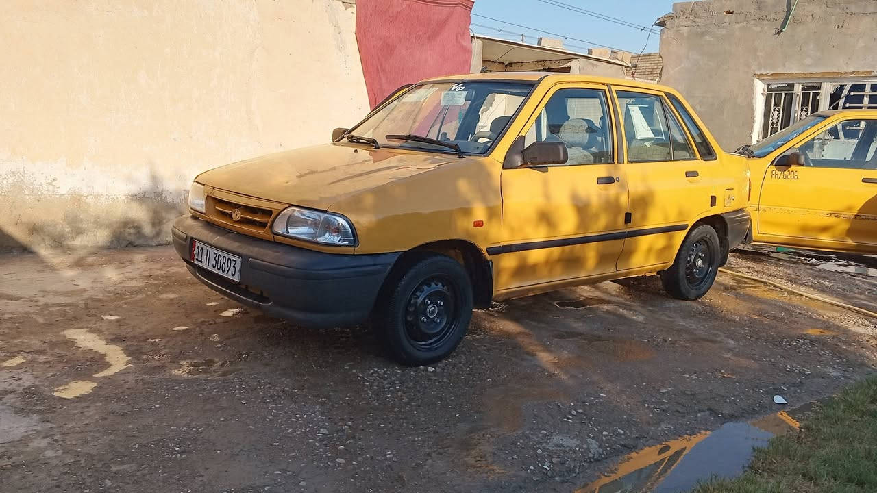 السلام عليكم سايبه للبيع
سايبه موديل 2012 رقم بغداد انگليزي تحويل مباشر 
مصفره هيئه + غرامات 
گير ومكينه جدد +صدر جديد +دواخل نضيفه کلش 
گشر نضيف تخم تاير كهربائيات شغاله  ترايه حلو 
بيها جاملق خلفي فقط السعر 22 وبيها مجال شي بسيط 
عنوان بغداد جسر ديالى تقاطع النهروان 
***********
