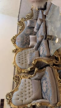 خشب زان • ١٠ مقاعد • نضيف جداً