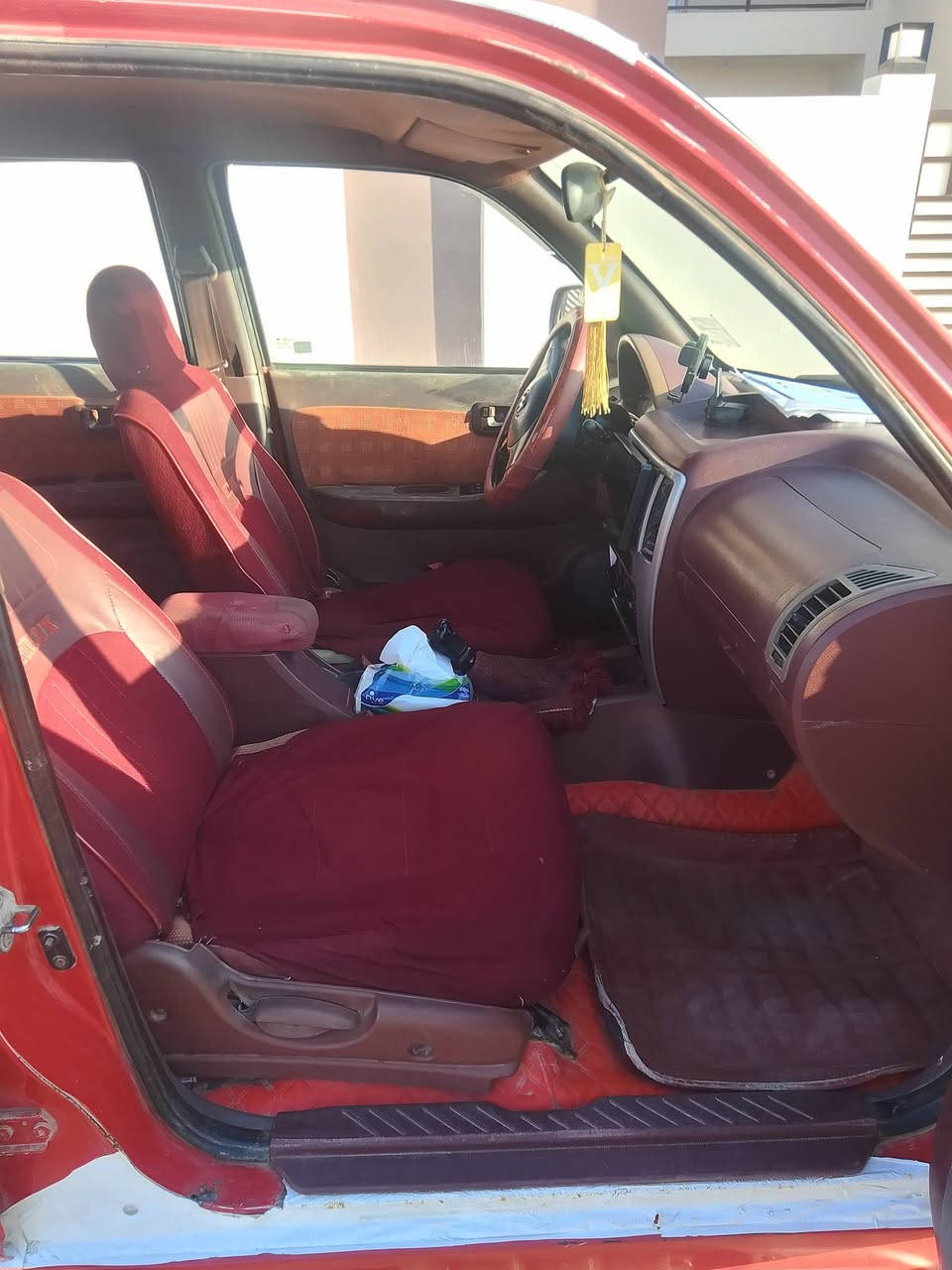 السلام عليكم اسكاي بيكم موديل 2012 حداديه جديد تخم تاير جديد .
السياره نضيفه.

عنوانها السياره النجف.

***********.

.55وبيها مجال
