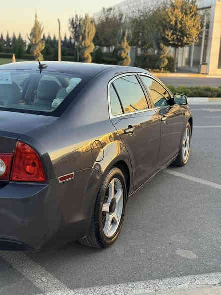 سڵاو ، مالیبۆ 2011
سەنەوی تازە تەواو بووە 
سۆنەریم داناوە ناوگرتنی نیە 
گێڕ مەکینە کارەبای هەمووی گیانی بەشەرت هیچ مەسروفێکی نیە 
تایەی تازە 
فول مواسەفاتە تەنیا سلاید نیە LT
چوار جام و ئاوێنە کارەبا + کوشن جلد و کارەبا + سوکان ڤۆڵیۆم +کامێرا …هتد 
نرخ ٧٨ و معامەلە 
*********** 

ماليبو موديل ٢٠١١ 
سنوية ساقطة بشرط تحويل و وكالة  
٣-٤ قتع سبغ بدون دواخل  
فول مواسفات فقت مابیها سلاید 
اربع جام و مراية و كشن كهربائية و ستيرن فوليوم كاميرا ..
٣-٤ قتع سبغ بدون اي دواخل 
سعر ٧٨
***********
