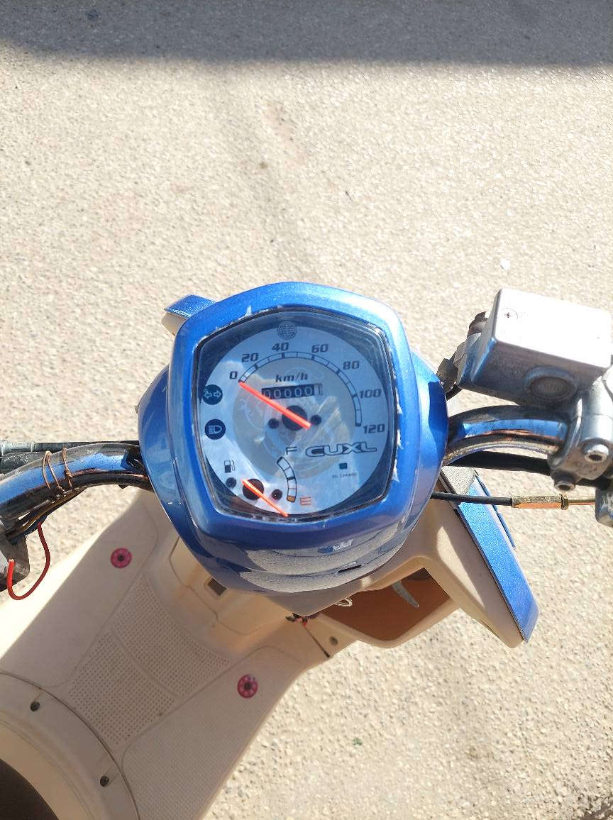 السلام عليكم عندي دراجه بوليسي للبيع تفصيل عله رقم الهاتف ‎0788 983 0573 ناصرية, ذي قار
