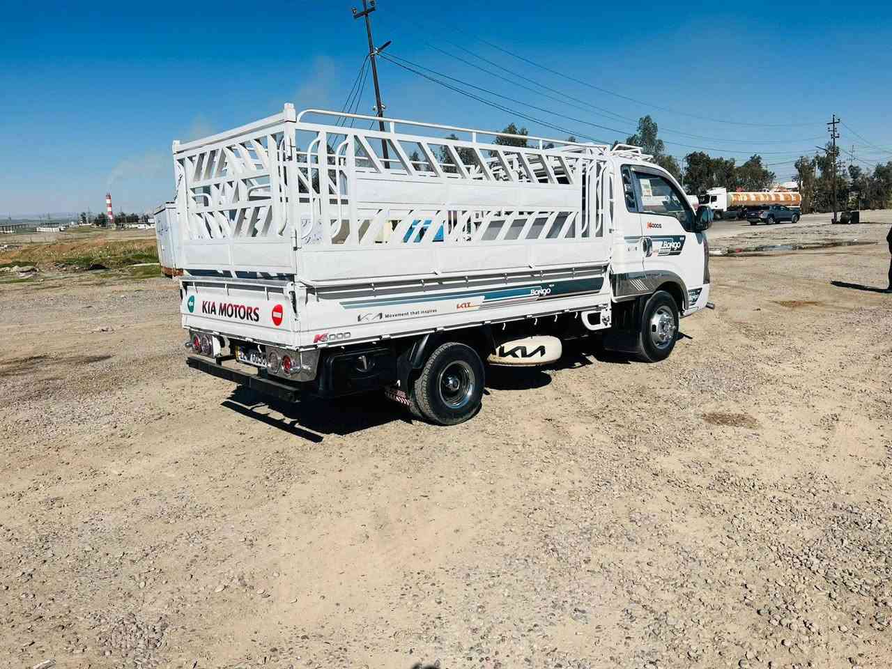 كيا 4000 
موديل 2014 
بدون صبغ 
رقم ربيل تحويل وكاله شرط
كير محرك شرط 
يرهم مروسه فقط رقم شمالي 
مكانها اربيل قضاء خبات 
***********
*********** واستاب عل زين فقط
