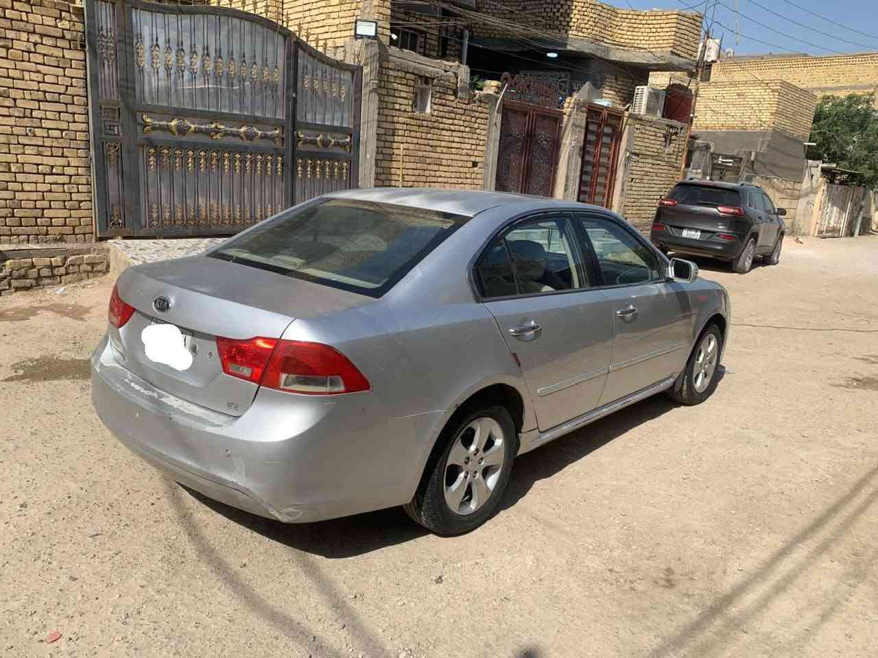 السلام عليكم 
كيه اوبتيما 2009 خليجي مكفولة كفاله عامة صبغ وتبديل وضربه 
فول مواصفات عدا البصمه برده خلفيه بلاد،تحكمات ستيرن كاملة.
سيارة جاهزة محرك ما مفتوح شرط ،مشروع وطني تحويل اي محافظة 
مكان السيارة الناصرية 
السعر 110وبيها مجال 
***********
