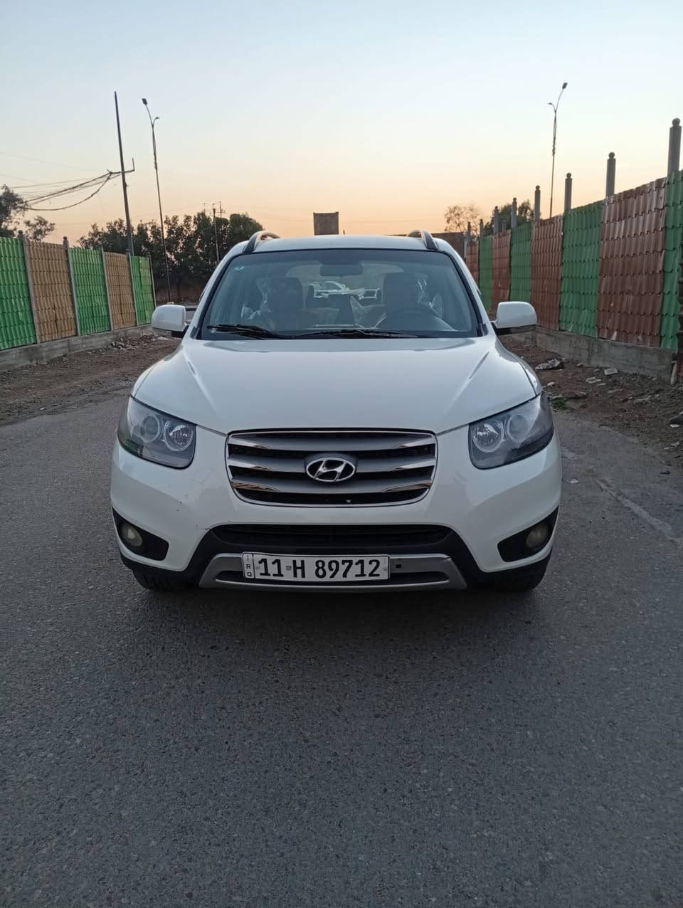 للبيع سنتافي موديل 2012 شركة عامه معروف مواصفاته مكينه 6سلندر 7 راكب 3 قطع تبريد دفع رباعي محرك كير مكفولات سيارة ماشيه 120 الف سيارة مكفوله من ضربه بيه صبغ 3 قطع بدون دواخل رقم بغداد رقم جديد سعر 130 ورقه مكان سيارة بغداد الرصافة رقمي 
***********
