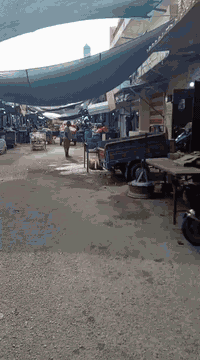 يا الله
محل تجاري للبيع 
موقعة سوق العصري 
مساحتة 2,5×7٫5
طابو صرف 
السعر 85 مليون 
للاستفسار الاتصال بالارقام 
***********
***********
 مكتب حاتم كريم للعقار
