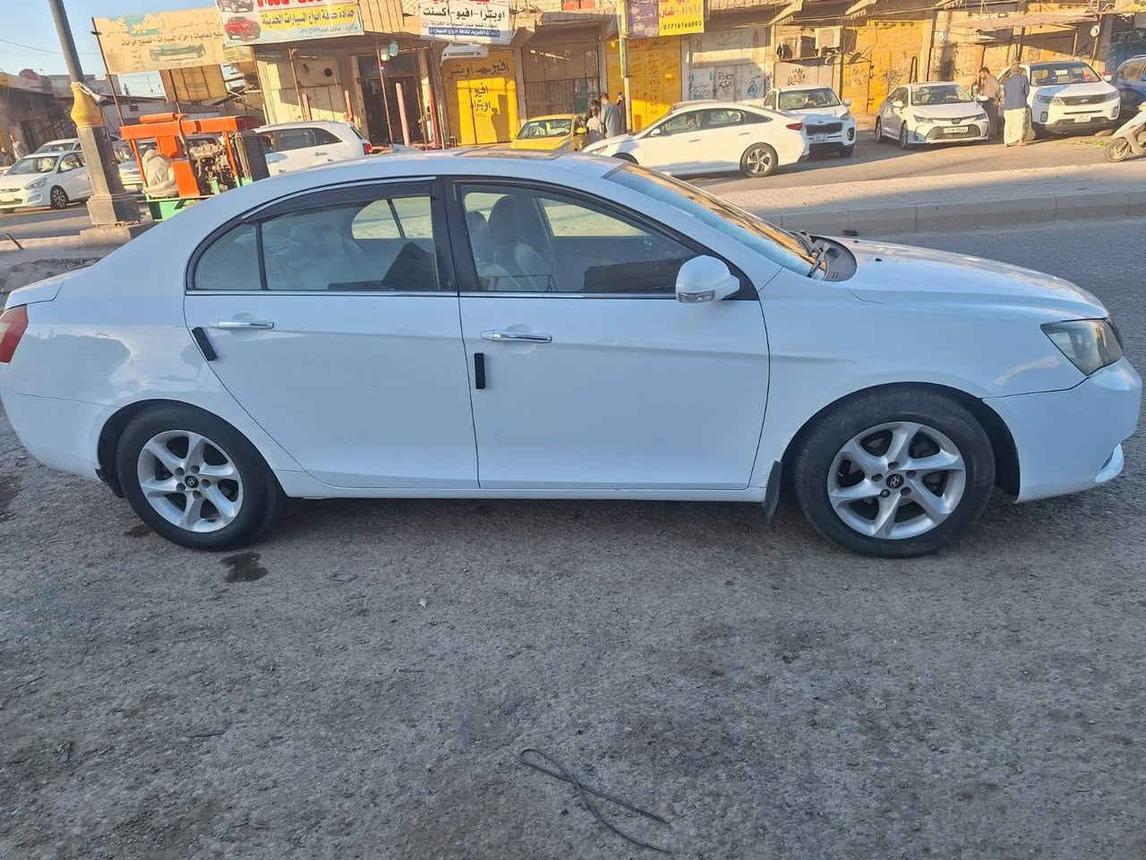 سلام عليكم سياره جيلي امكراند مديل ١٣ سياره مكفوله كفاله عامه وجاهزه رقم سنويه جديده رقم ميسان كير ومحرك تبريد تدفه تخم تاير حداديه جاهزه واي استفسار هاذا رقميى*********** العنوان ميسان ام غربه سعر ٦٠ وبيه مجال
