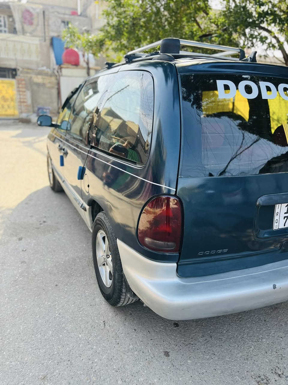 سلام عليكم دوج كرفان موديل٢٠٠٠لسياره كلش نضيفا بل حقيقا حله لسياره بسمي تحويل مباشر عارضها66مكان لسيارا بغداد لحسينيه'…..رقمي ***********
