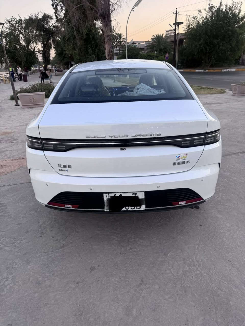 🚘 للبيع: BYD موديل 2025
سيارة بحالة ممتازة (زيرو)، بمواصفات عالية جدًا، مزودة بنظام البصمة المزدوجة وشاشة دوّارة.
🔹 الممشى: 2000 كم فقط.�🔹 كفالة عامة سارية على السيارة بالكامل.�🔹 الملاحظة: أثر بسيط جدًا في باب السائق نتيجة سقوط دراجة نارية على السيارة أثناء توقفها، ولم يتم إجراء أي تصليح لها.�🔹 التحويل مباشر وفي اسمي.�🔹 الموقع: الكاظمية المقدسة.�🔹 السعر: 19 مليون و700 ألف دينار عراقي.
📞 للتواصل:�***********
