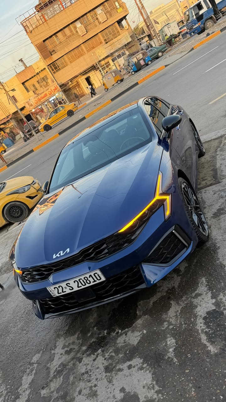 السلام عليكم 
للبيع k5 موديل 2025 المواصفات GT فول مواصفات 
رقم شمالي تحويل با اسمك ثاني يوم 
للتواصل ع الرقم ***********
