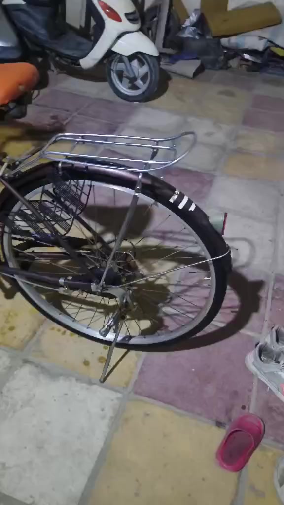 السلام عليكم بايسكل بدال حساس حجم 27 نضيف لشه تخبل كلشي مابي عوزه بس واير للبدال  السعر 80 وبي مجال المكان ناصريه مركز


**إذا كنت صاحب هذا الإعلان وتريد حذفه لأي سبب، رجاءا أرسل رسالة إلى الدعم الفني**