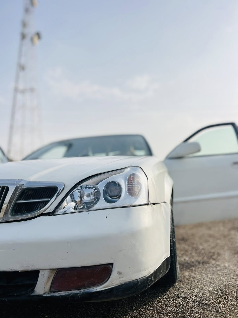 السلام عليكم سيارة شوفرليت ابيكا رقمها صدامي ديالى سنويتها كارتونية منتهية ب٢٠١٤ محركها بية خيط تبخير وتحتاج ترتيبات والسيارة شوفة عينكم نظافتها من الداخل والخارج عليها غرامات ٣٨٠ الف وراعيها موجود بالحلة ويريد مداور سعرها ١٥ وبيها مجال ***********
