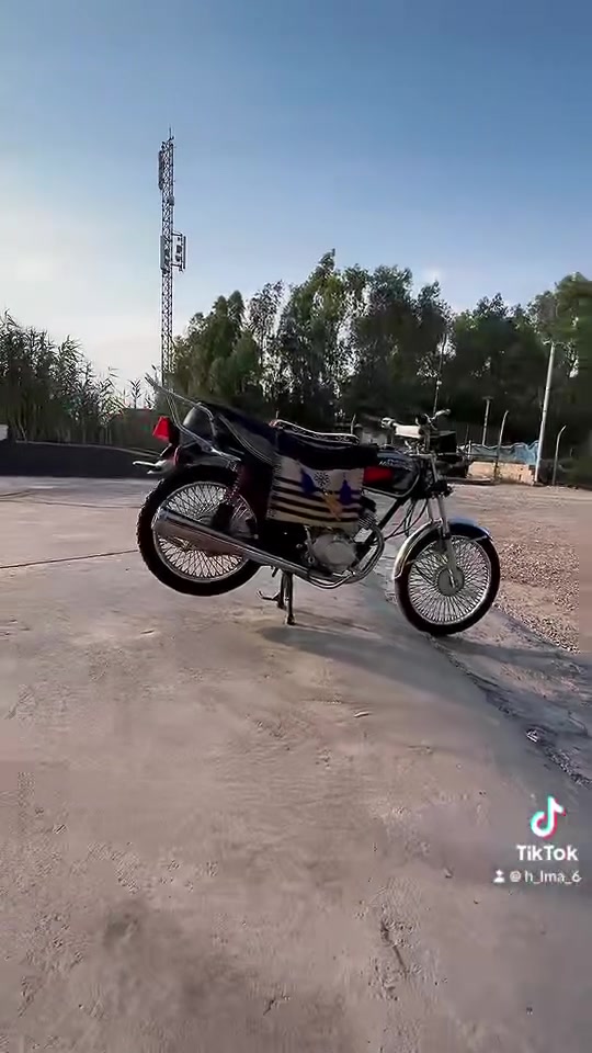 سلام عليكم دراجه اربعه كير موديل ٢١ للبيع او مراوسه دراجه خير من الله كله شغال ورقه وحده وياهه كهربائياته كله شغاله مابيه نقص برغي جاهز السعر ٤٨٠ وبي مجال قليل العنوان خانقين 
***********
